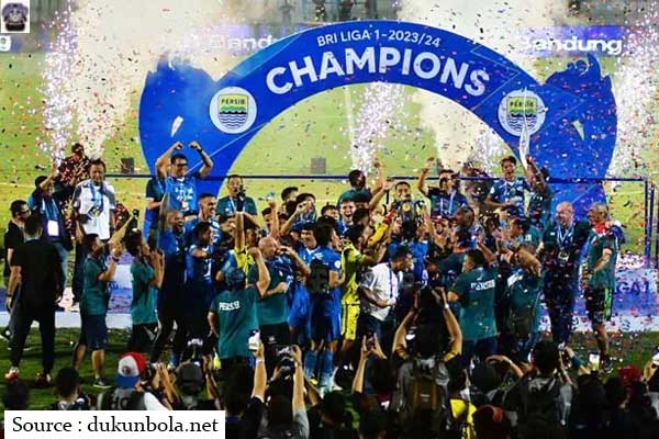 Persib Bandung Juara! Gelar ke-4 Datang Tanpa Final, Tanpa Drama