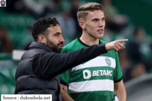 Manchester United Unggul Satu Langkah