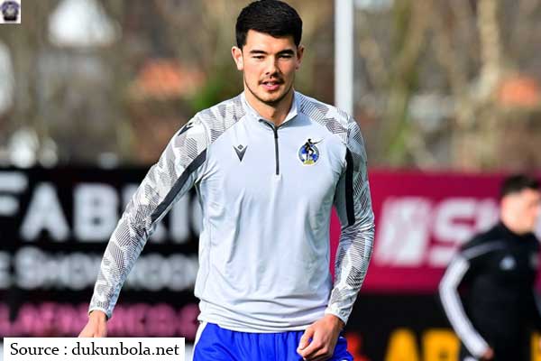 Pramusim Jadi Panggung, Elkan Baggott Tampil Jadi Starter di Ipswich Town